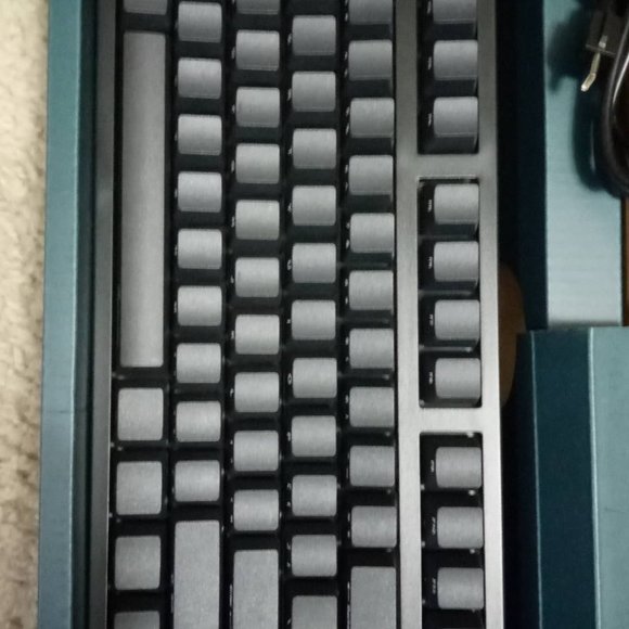 Ducky Zero 3087 mechanical keyboard, Cherry MX red switches - Picture 3 of 4